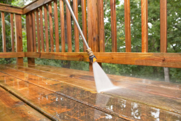 Best Deck Pressure Washing  in Hampton, MD